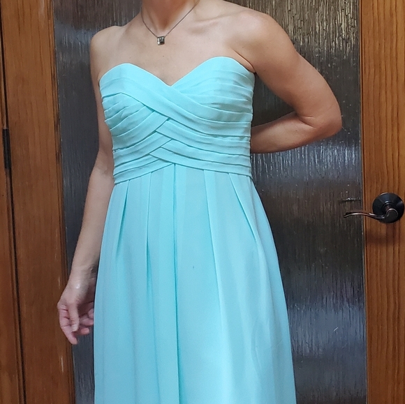 Sorella Vita Chiffon Dress - Picture 2 of 7